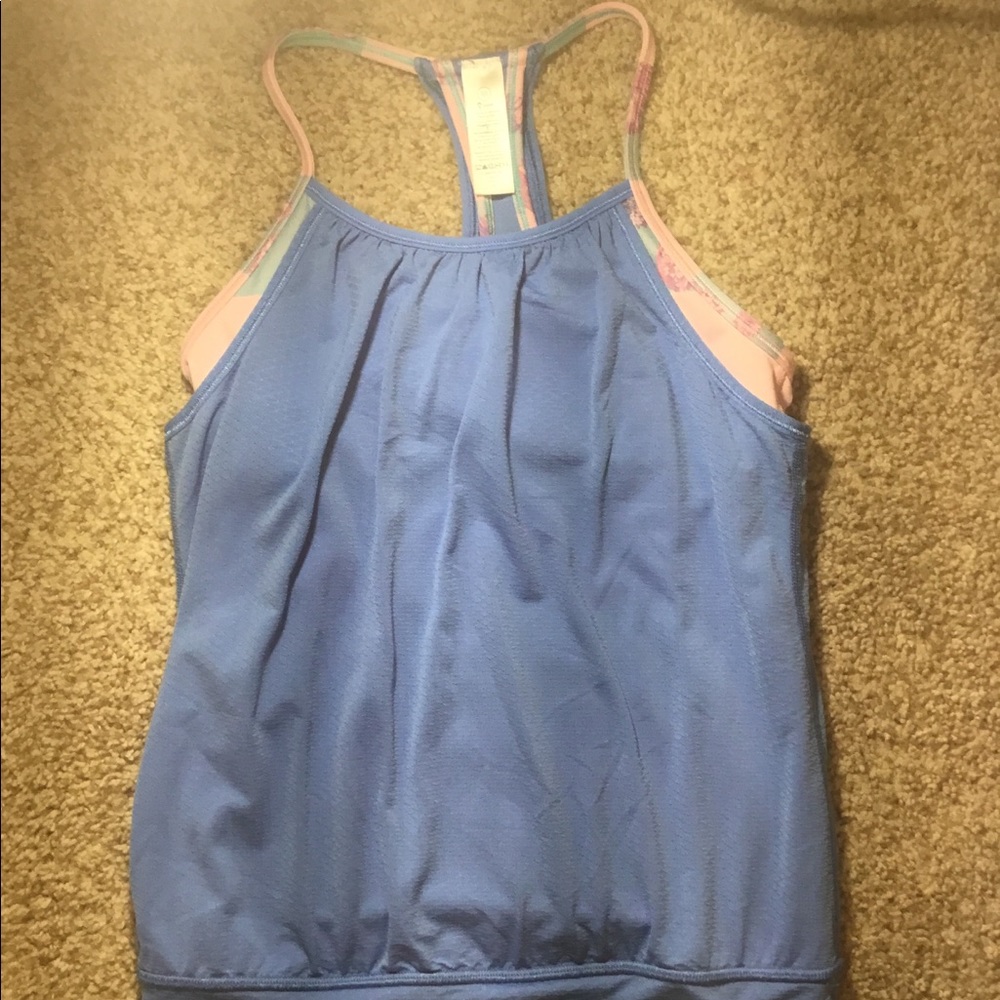 Ivivva athletic top